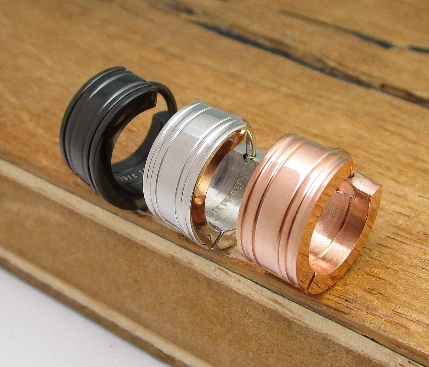 🔶 Unisex Edelstahl Ohrringe Klapp Creolen 6,5mm Kantig Fräsung Silber Rotgold Schwarz ER15129