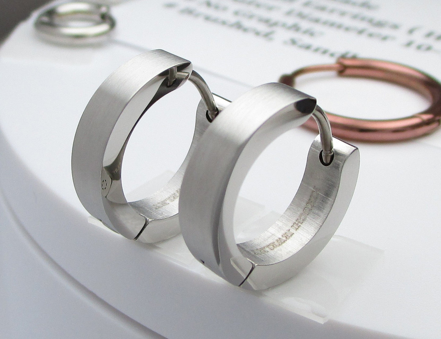 🔶 Ø 16 mm Titan Stab Ohrringe Edelstahl Creolen Ohrclicker Hoop Kantig Schwarz Silber Matt & hochglänzend ERTS009