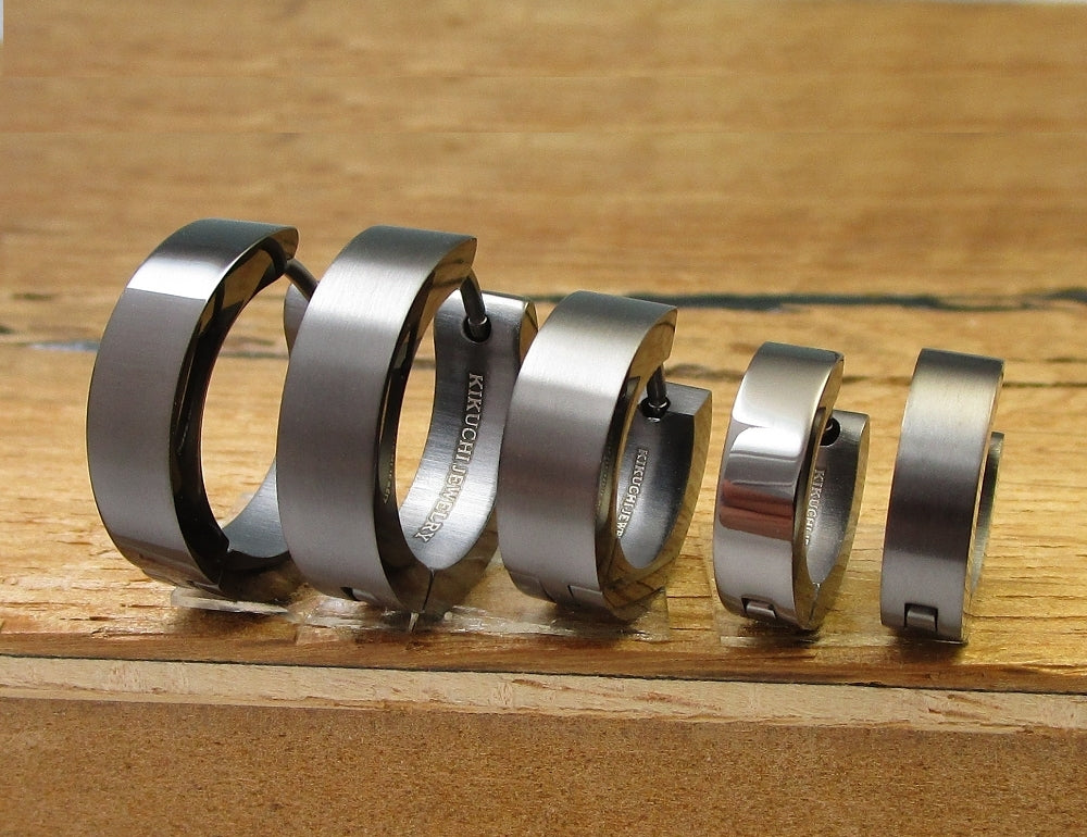 đ¶ Titan StĂ€bchen Ohrringe Edelstahl Klapp Creolen Eisenschwarz Matt HochglĂ€nzend Ă 13 - 18 mm