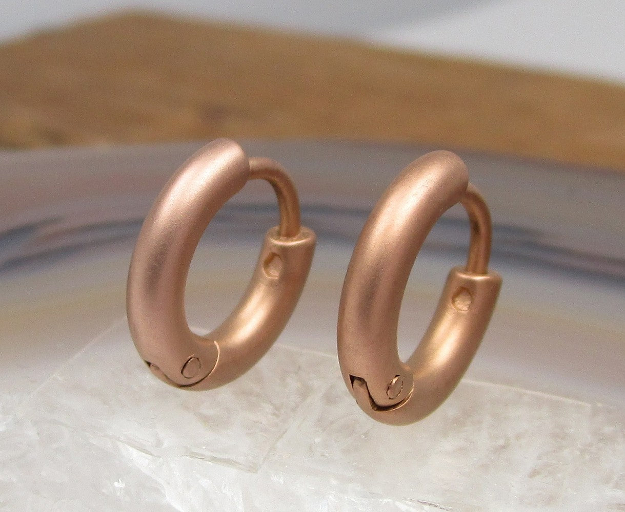 Kikuchi Tube Earrings Titanium Rods Stainless Steel Hoop Earrings Cappuccino Gold Sandblasted High Polish Ø 12-20 mm 3 Sizes