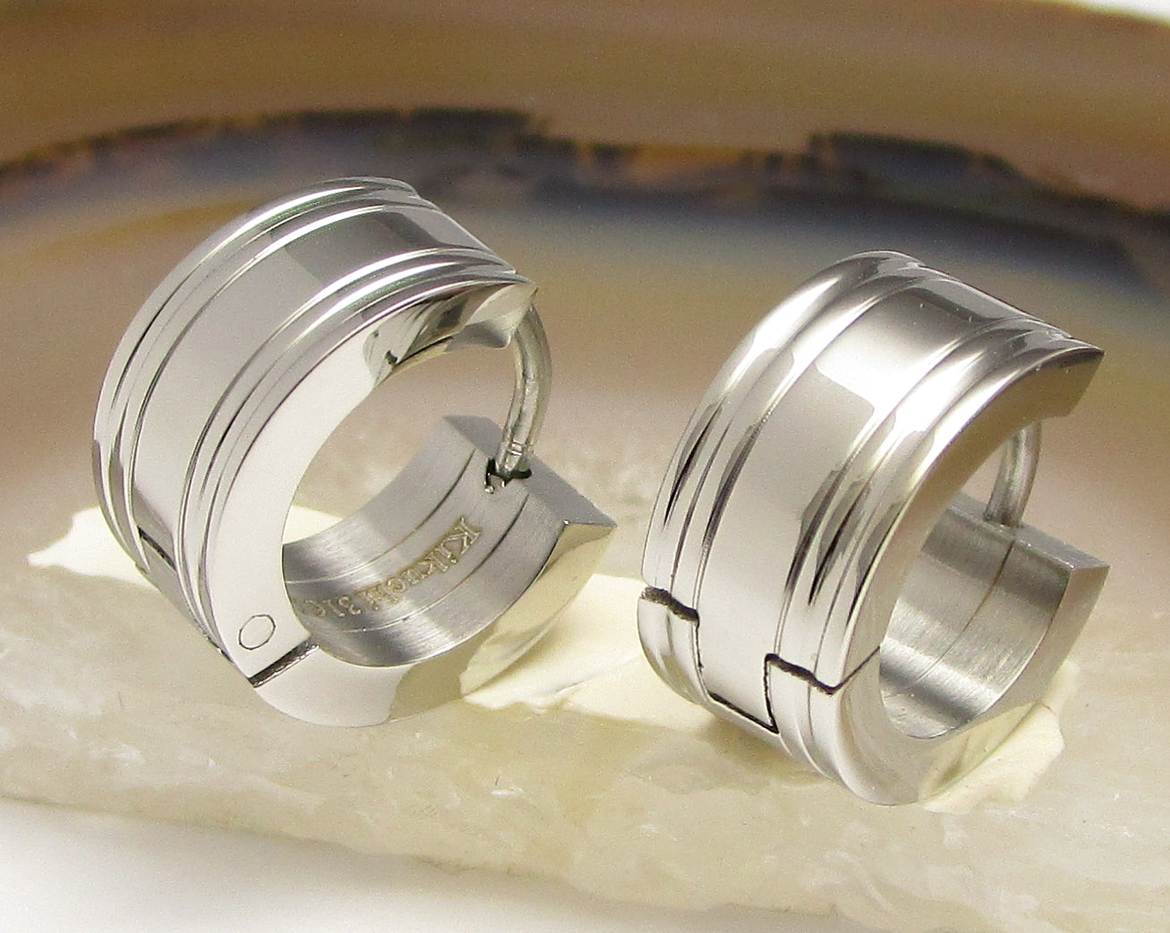 🔶 Unisex Edelstahl Ohrringe Klapp Creolen 6,5mm Kantig Fräsung Silber Rotgold Schwarz ER15129