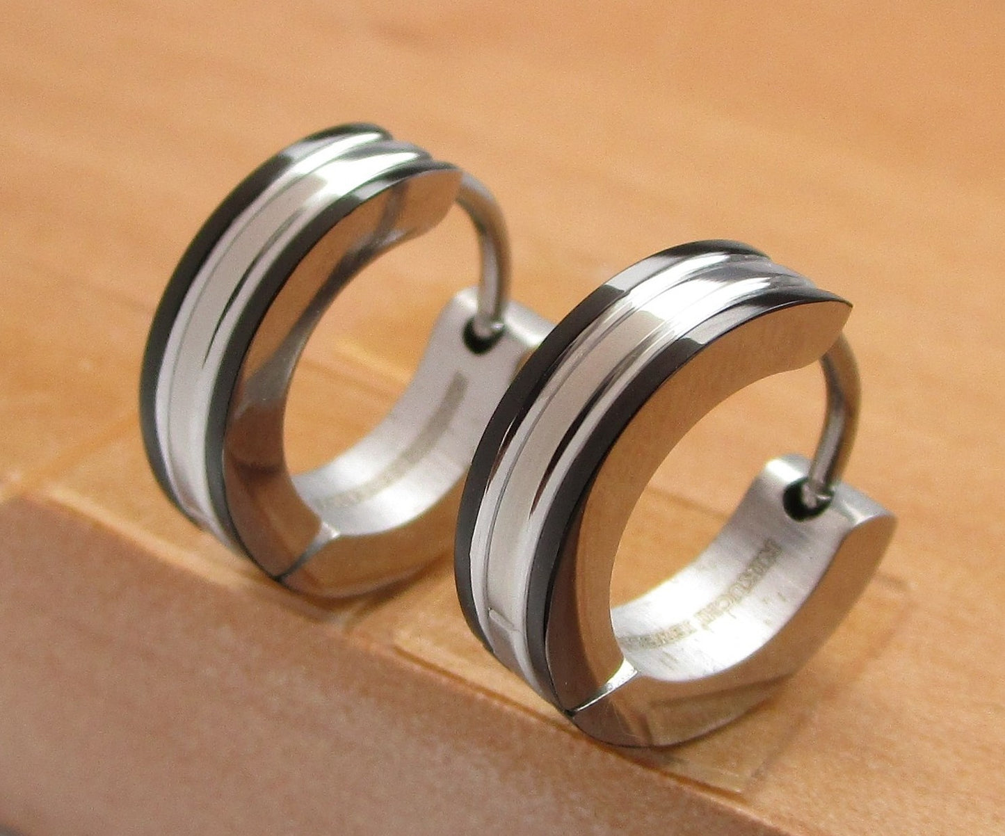 ✨ Unisex Edelstahl Ohrringe Creolen 2 Rillen Gerade Hoop Silber Blau Gold Schwarz ER15120