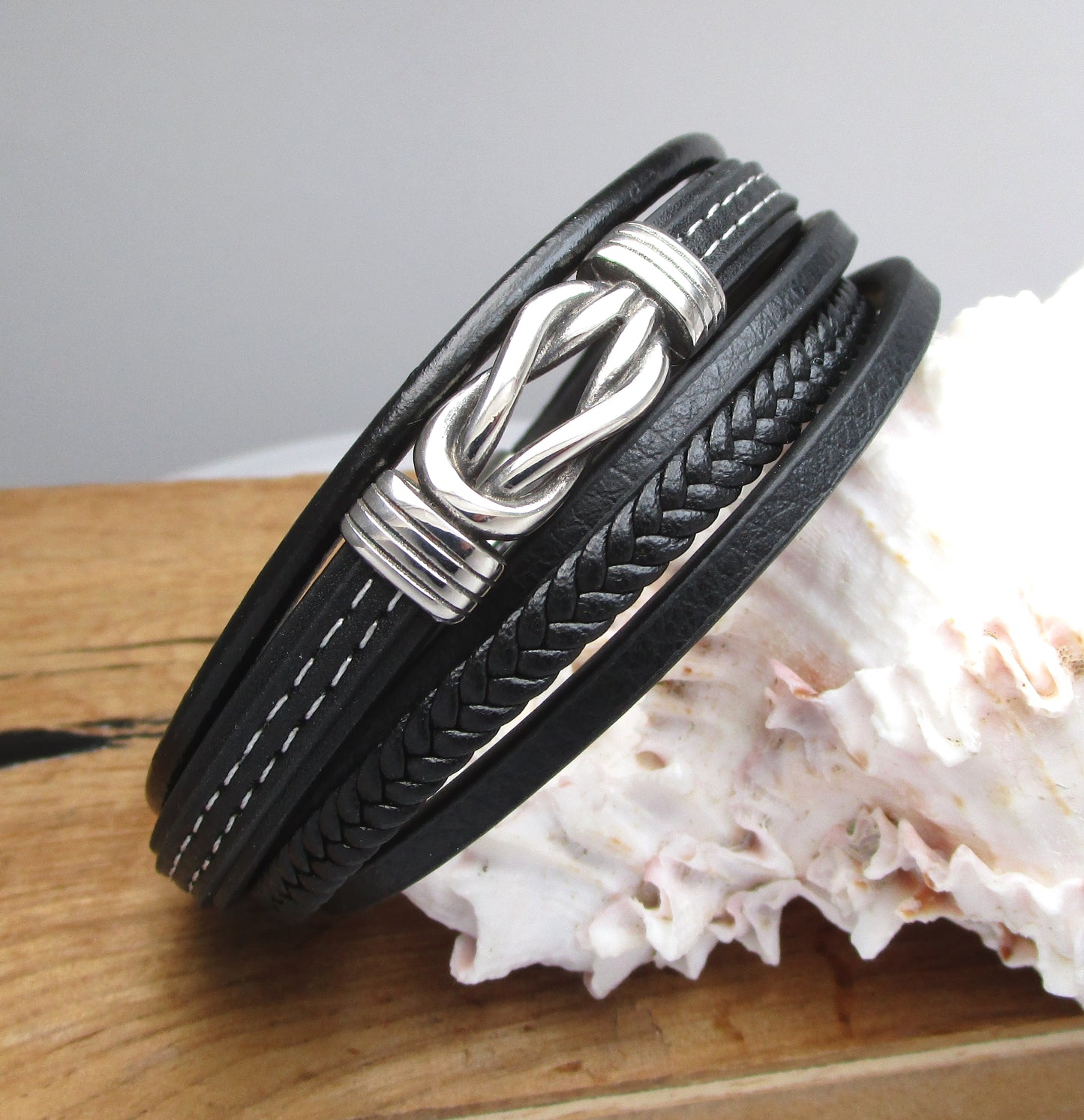 ⚜️ Herren Armband Lederarmband aus 5 Fach echtes Leder mit Unendlichkeitsknoten 21 cm / 22,5 cm