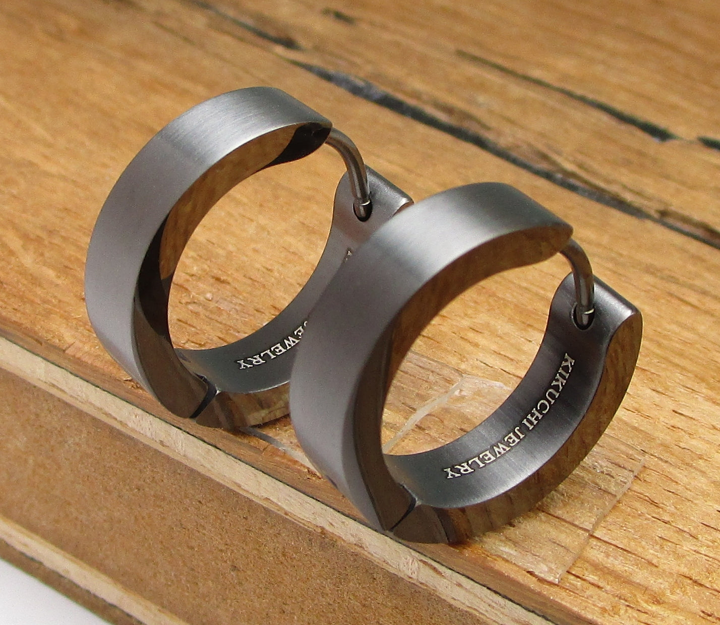 🔷 Kikuchi stainless steel earrings titanium clasp hoop huggies iron black matt high gloss Ø 13-18 mm